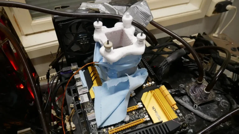 Un overclocker aggiorna il record del Core i5-4670K dopo 12 anni