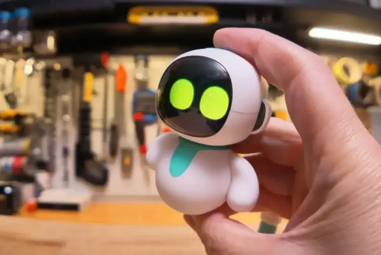 Violati i robot Eiliko: esposte 13 milioni di conversazioni