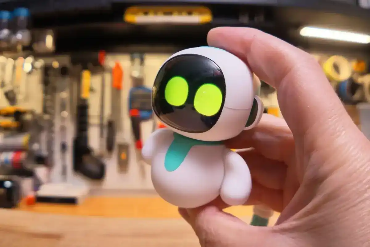 Violati i robot Eiliko: esposte 13 milioni di conversazioni