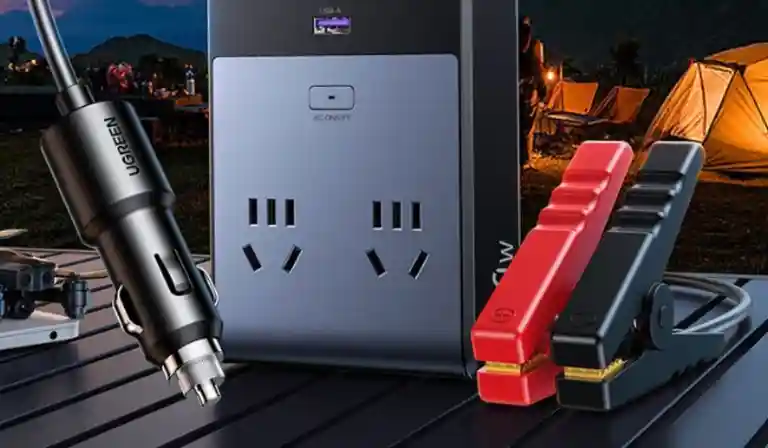 Ugreen presenta un inverter auto da 500 W con due prese
